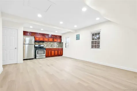 27 Dell Avenue Mount Vernon NY 10553