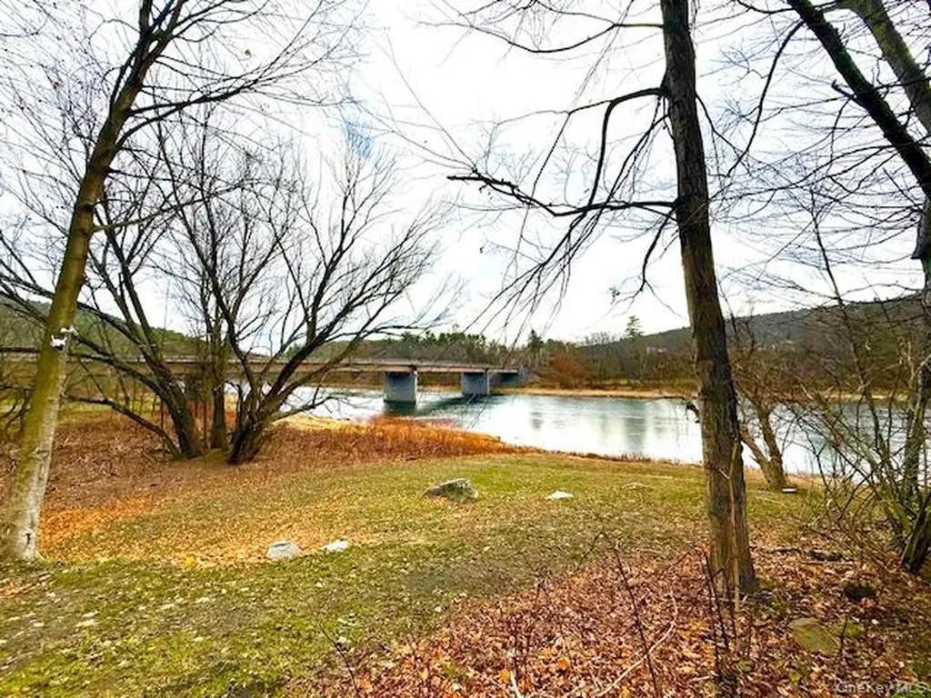 8 River Road Barryville NY 12719