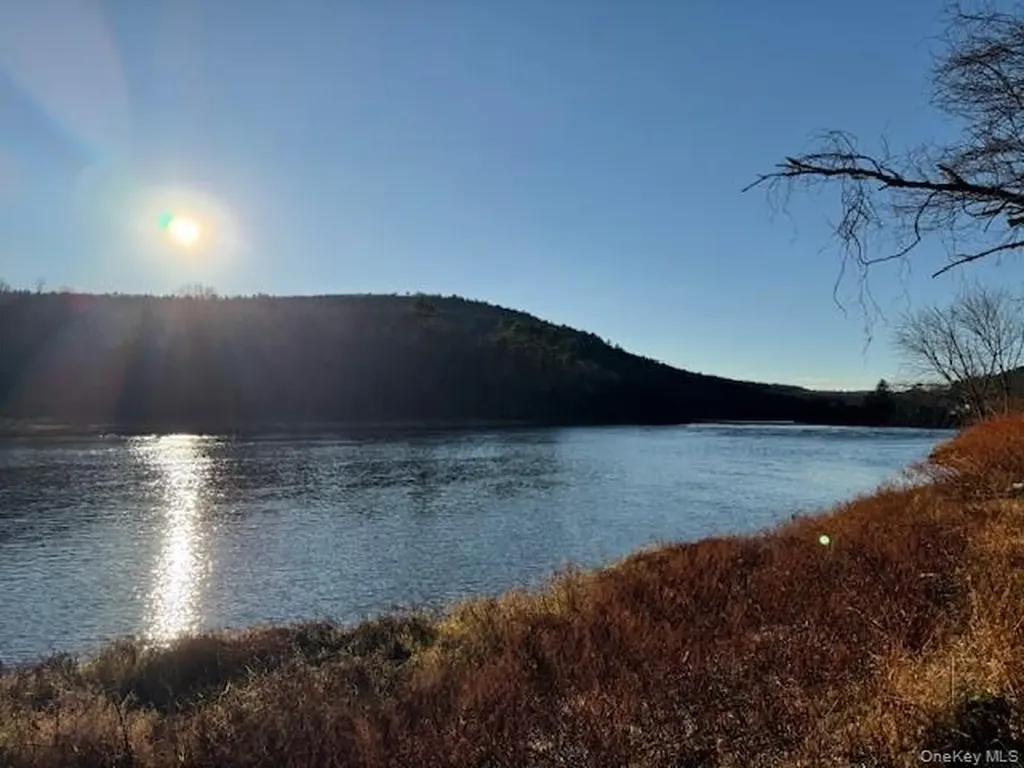 8 River Road Barryville NY 12719