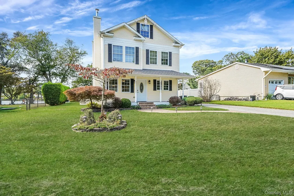 12 Maple Avenue East Patchogue NY 11772