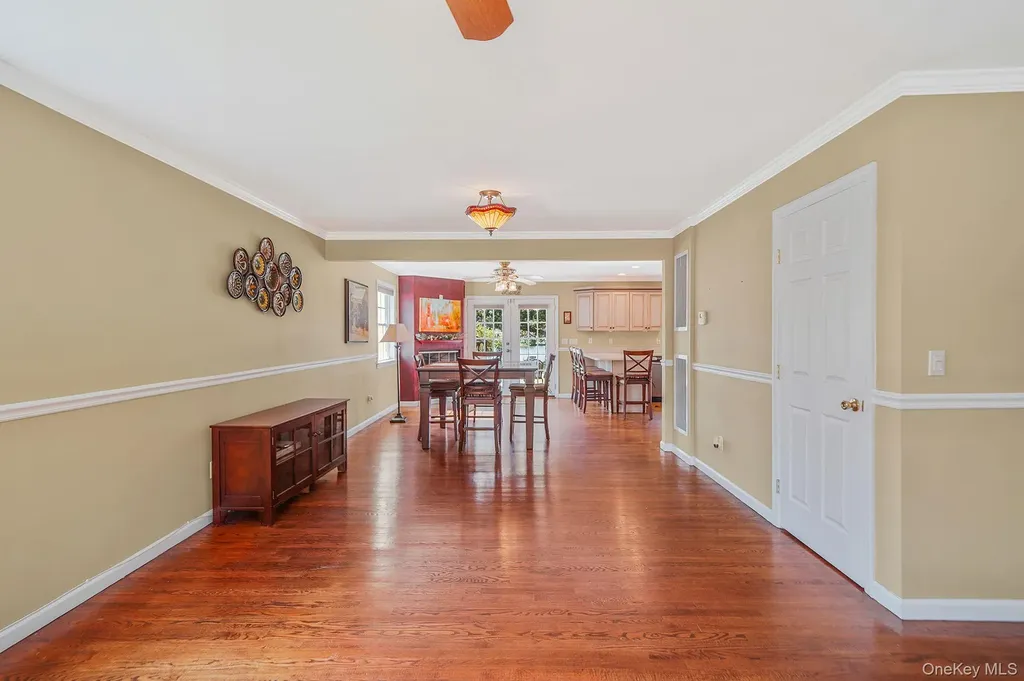 12 Maple Avenue East Patchogue NY 11772