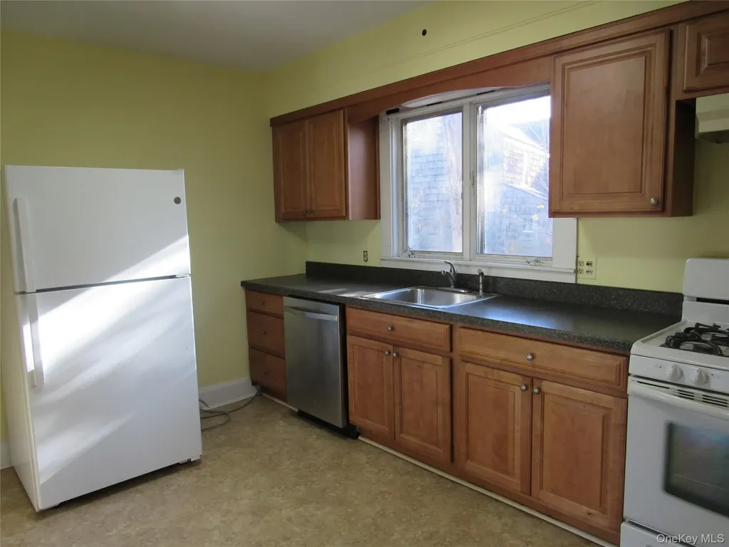 98 Main Street Chester NY 10918