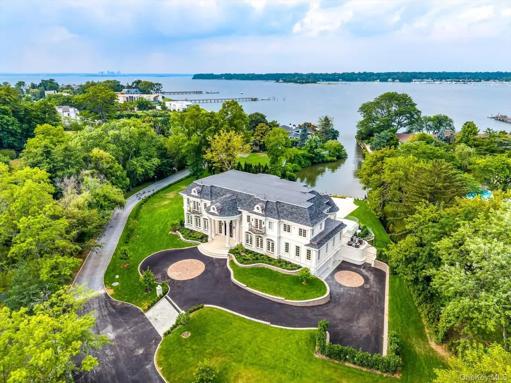 566 E Shore Road Great Neck NY 11024