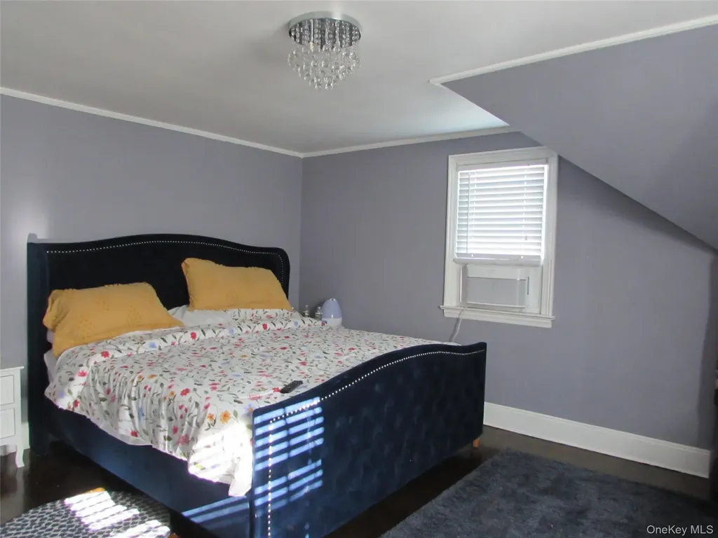 51 Phoenix Street Hempstead NY 11550