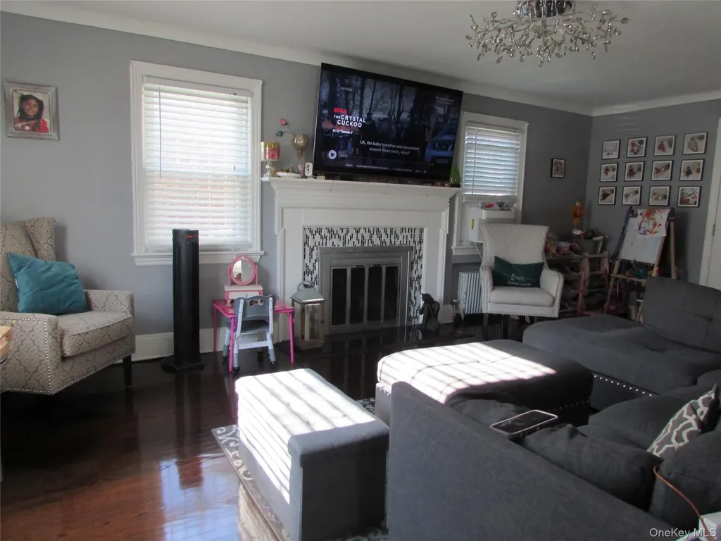 51 Phoenix Street Hempstead NY 11550