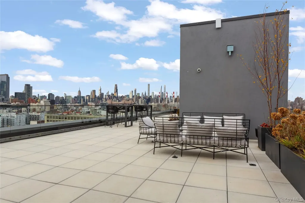 35-01 36th Avenue Astoria NY 11106