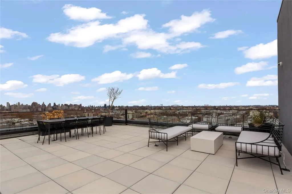 35-01 36th Avenue Astoria NY 11106