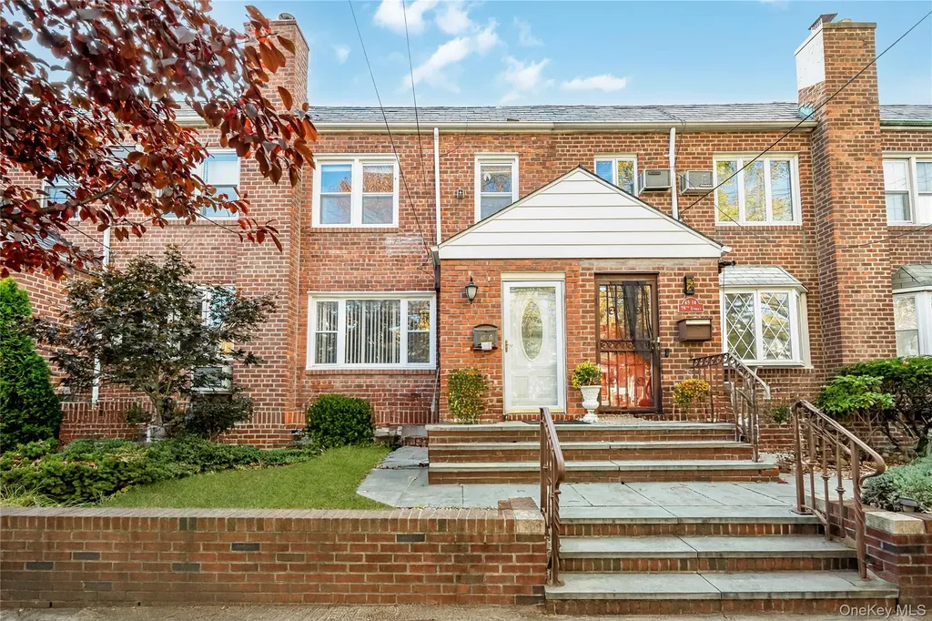 Middle Village NY 11379