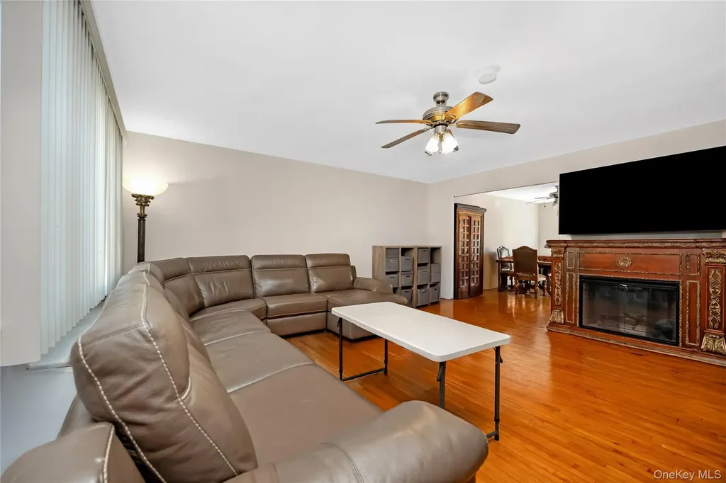 Middle Village NY 11379