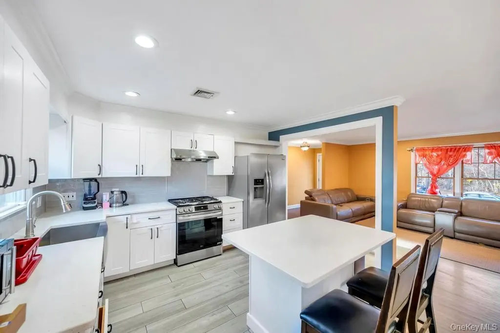 11 Industrial Boulevard Riverhead NY 11901