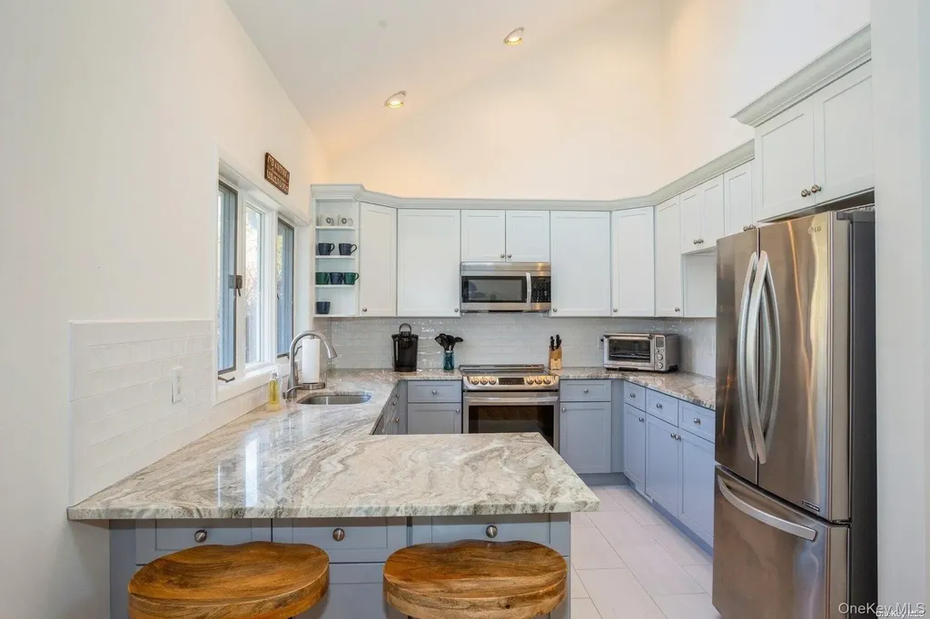 70 Jagger Lane Westhampton NY 11977
