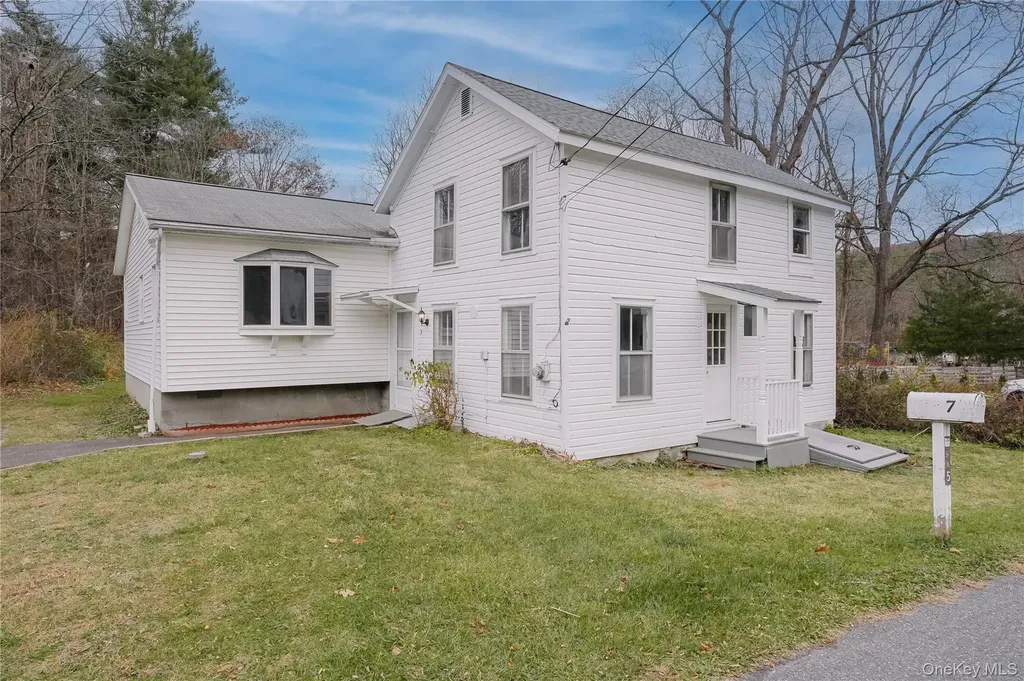7 Halstein Lane Ulster Park NY 12487