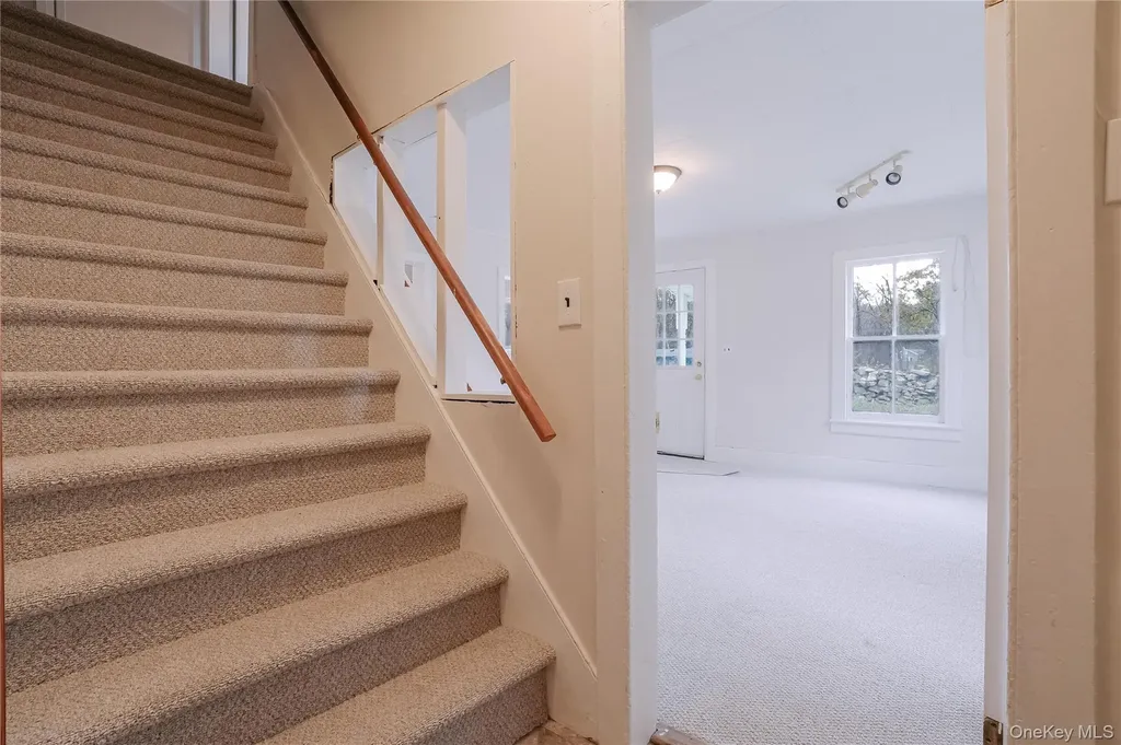 7 Halstein Lane Ulster Park NY 12487