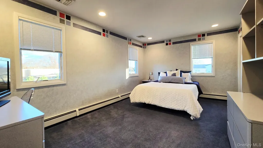 34 Melanie Lane Syosset NY 11791