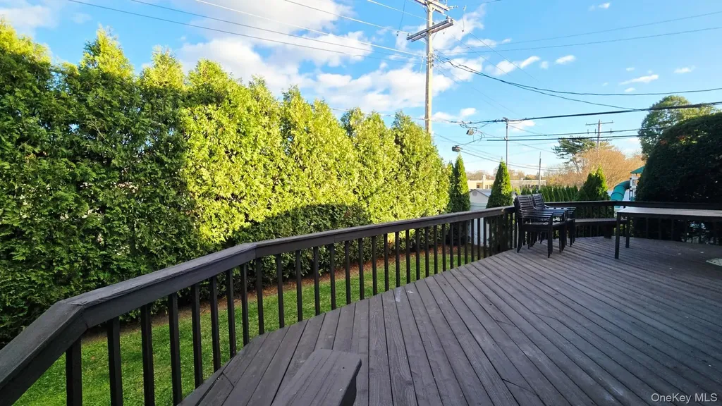 34 Melanie Lane Syosset NY 11791