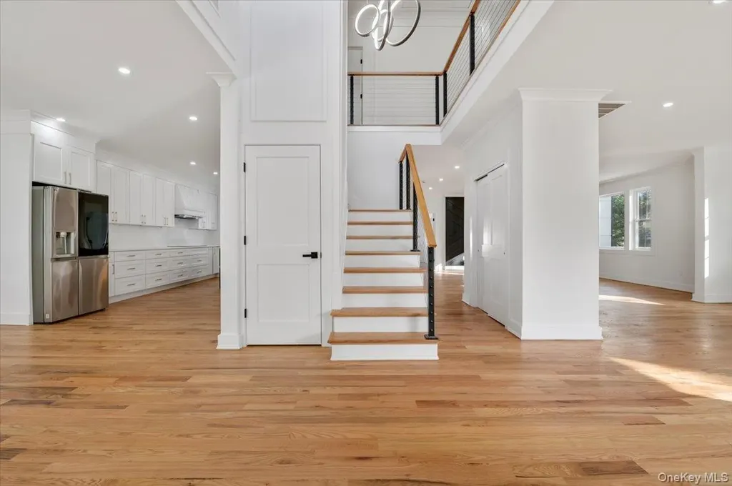 1130 Carlls Straight Path Dix Hills NY 11746