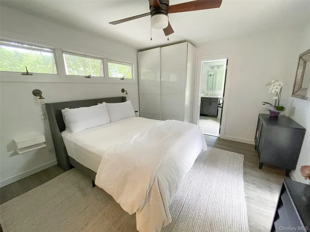 6 Long Lane Hampton Bays NY 11946