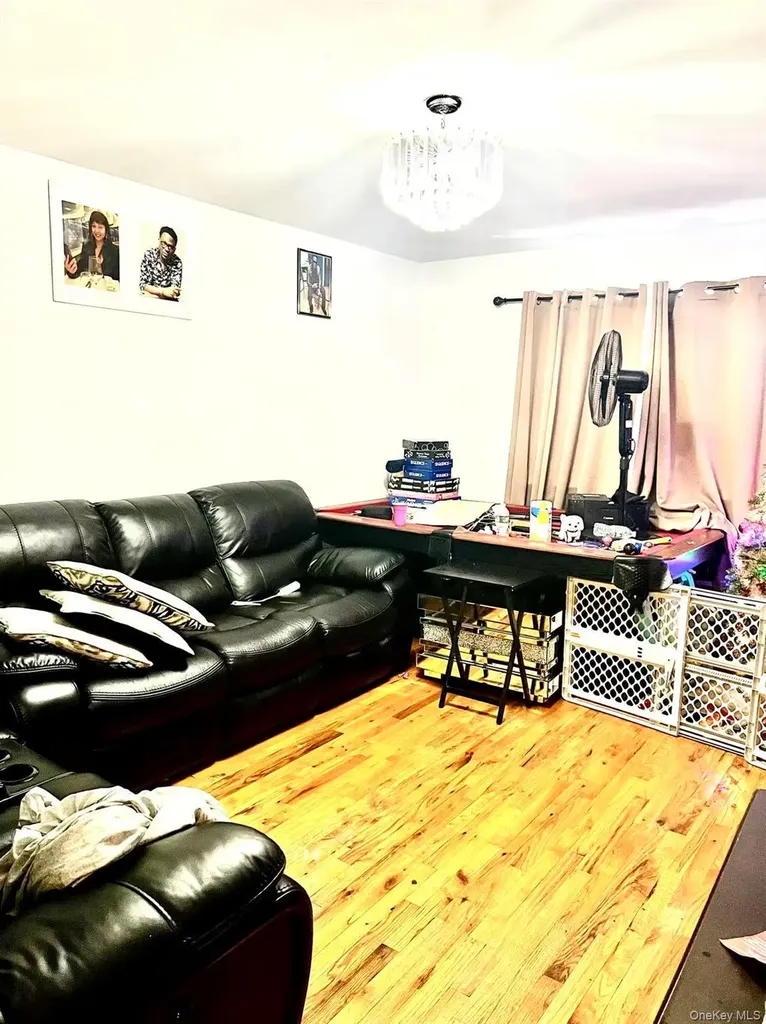 1009 166th Street Beechhurst NY 11357
