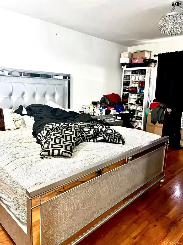 1009 166th Street Beechhurst NY 11357