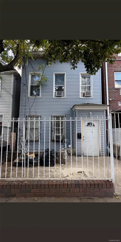 108-10 34 Avenue Corona NY 11368