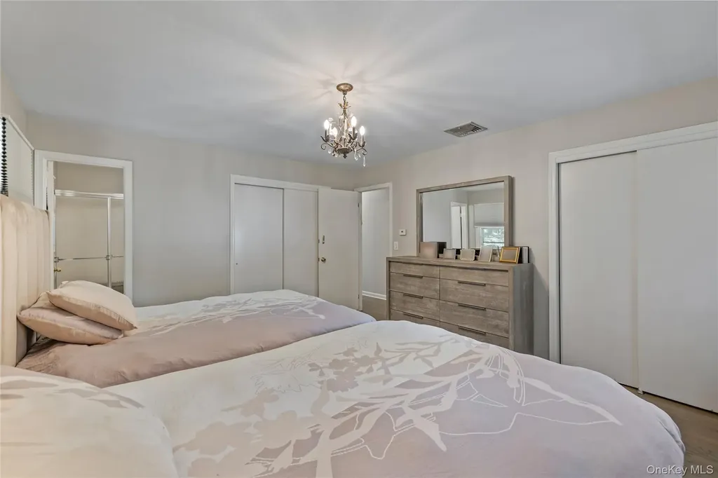 29 Skylark Drive Monsey NY 10977