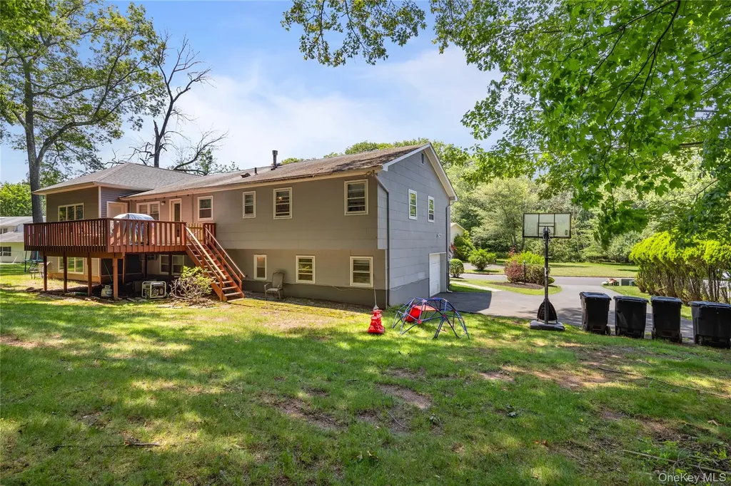 29 Skylark Drive Monsey NY 10977