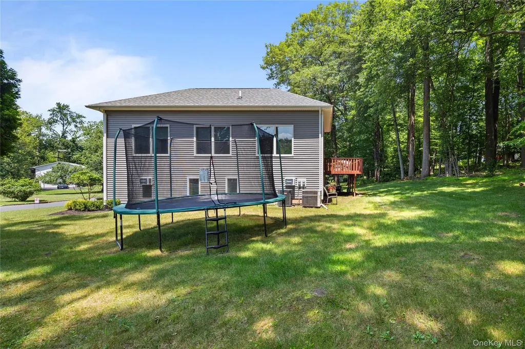 29 Skylark Drive Monsey NY 10977
