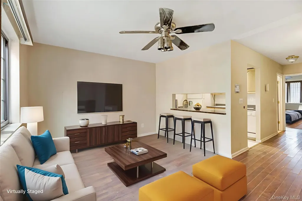 155 Devon Loop Staten Island NY 10314