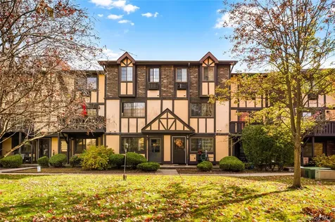 155 Devon Loop