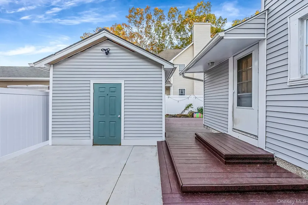 16 Lyda Drive Nesconset NY 11767