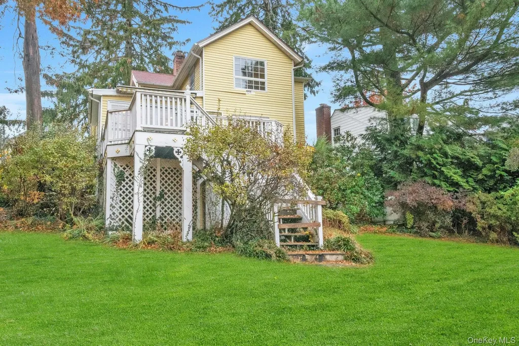 733 Stuart Avenue Mamaroneck NY 10543