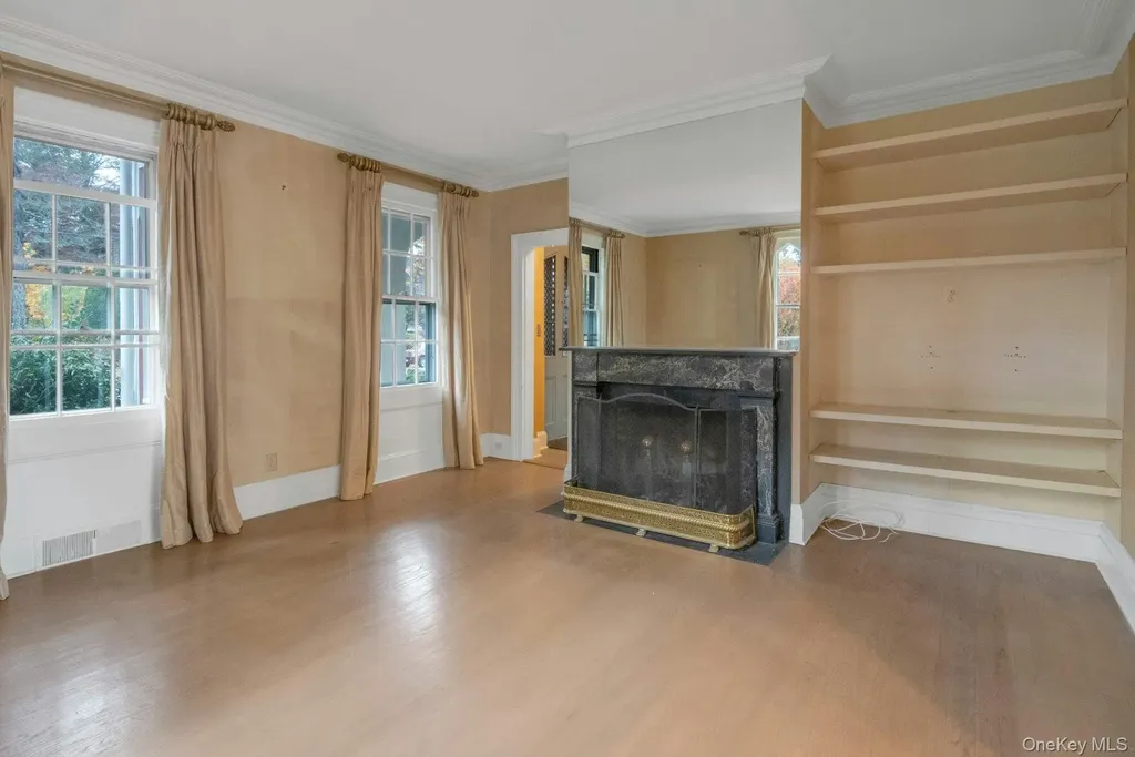 733 Stuart Avenue Mamaroneck NY 10543