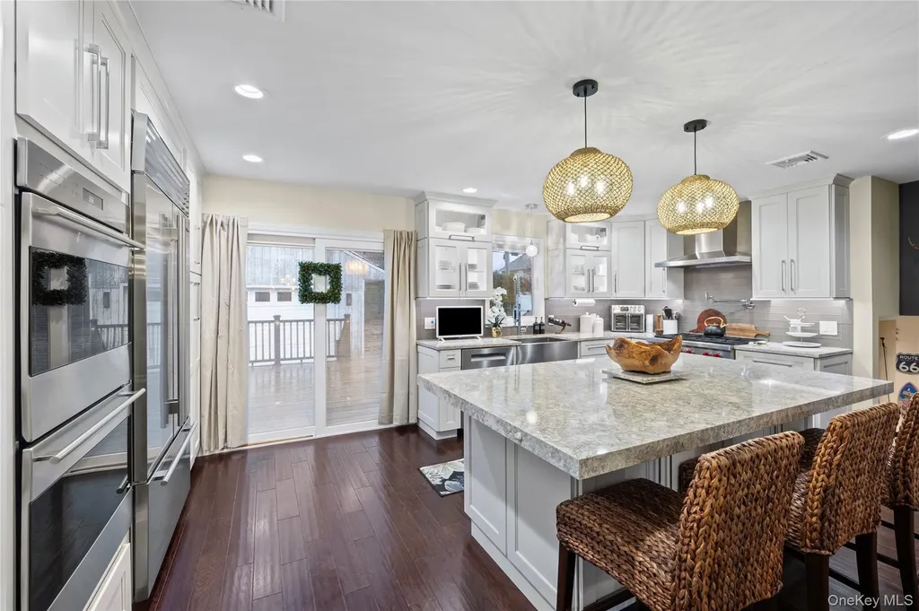 3641 Sarah Drive Wantagh NY 11793
