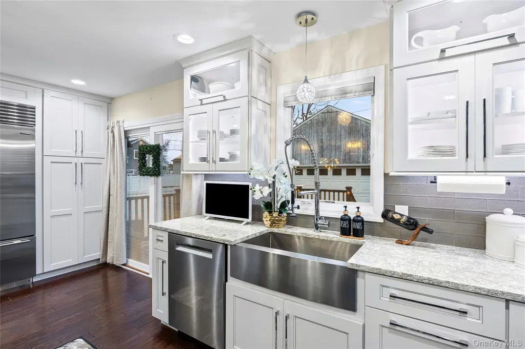 3641 Sarah Drive Wantagh NY 11793