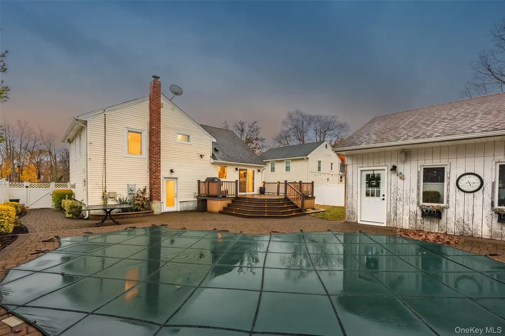3641 Sarah Drive Wantagh NY 11793