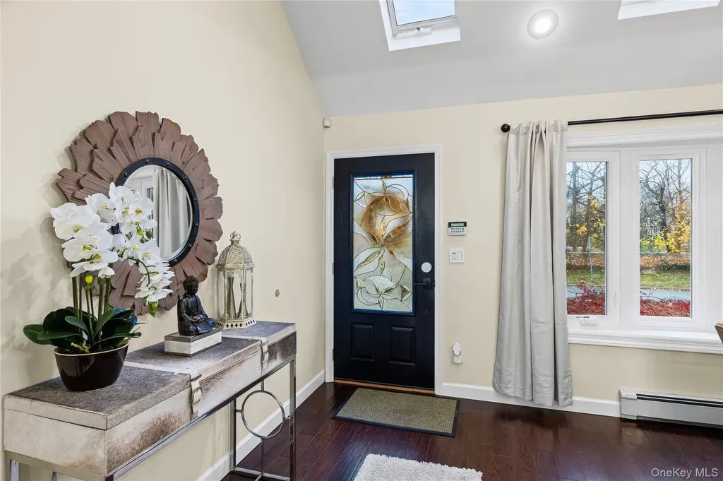 3641 Sarah Drive Wantagh NY 11793