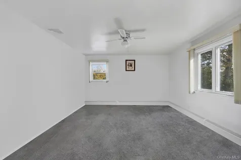 330 Bayville Avenue Bayville NY 11709