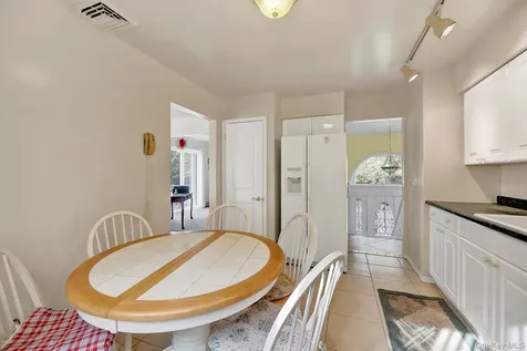 330 Bayville Avenue Bayville NY 11709