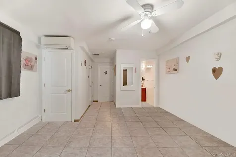 330 Bayville Avenue Bayville NY 11709