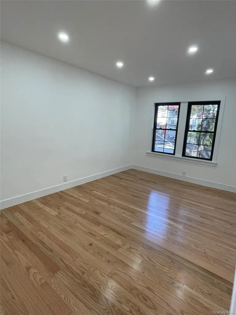 1033 E 52nd Street Brooklyn NY 11234