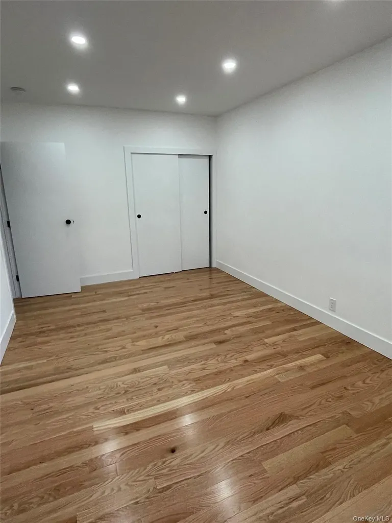 1033 E 52nd Street Brooklyn NY 11234