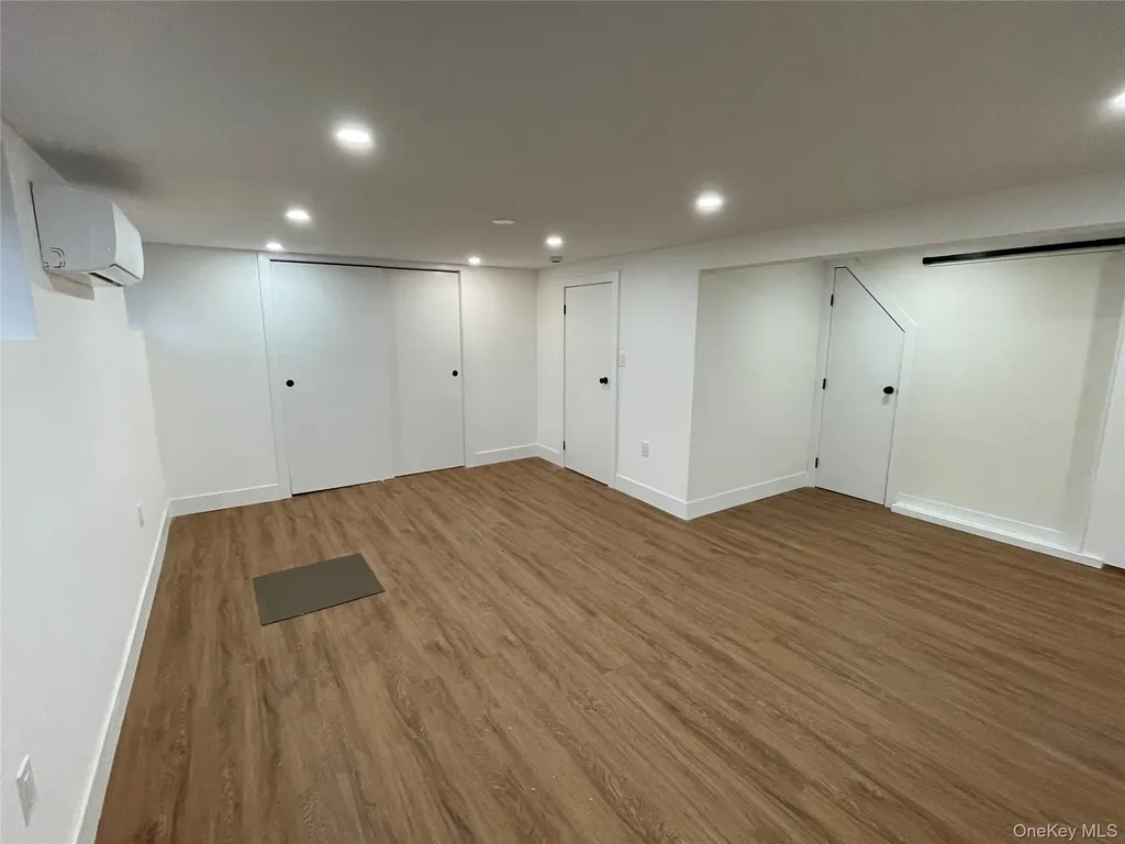 1033 E 52nd Street Brooklyn NY 11234