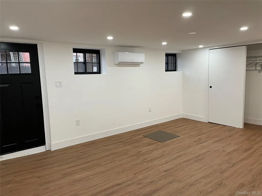 1033 E 52nd Street Brooklyn NY 11234