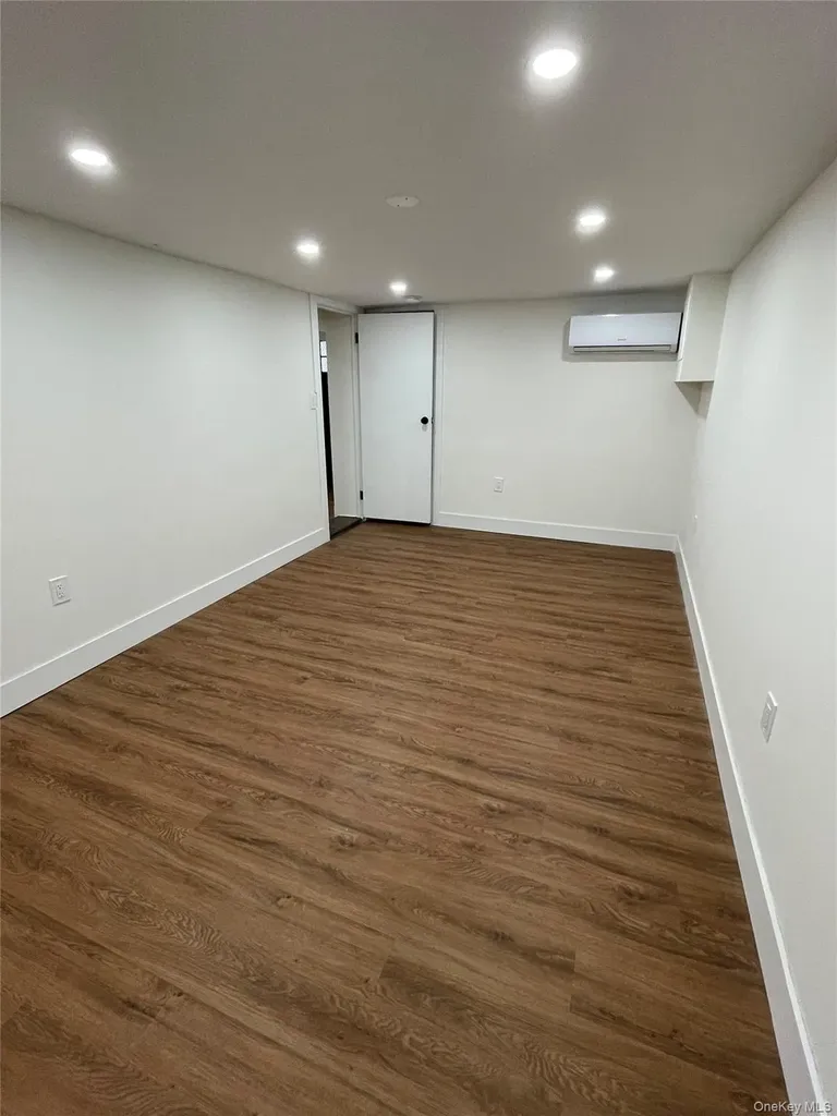 1033 E 52nd Street Brooklyn NY 11234