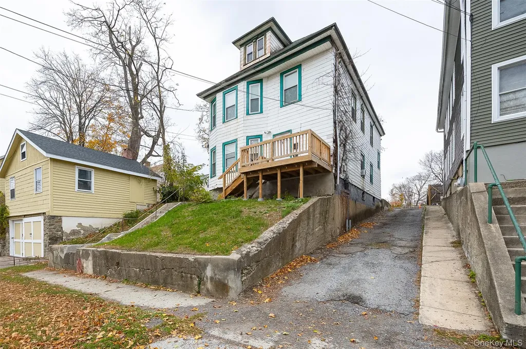 5 Orchard Place Poughkeepsie NY 12601
