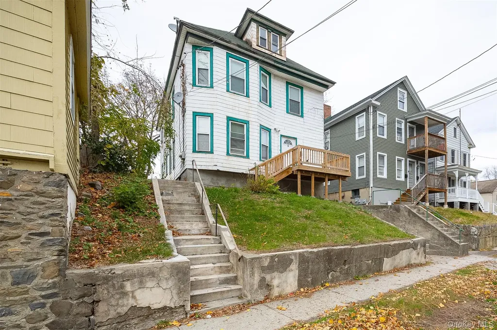 5 Orchard Place Poughkeepsie NY 12601