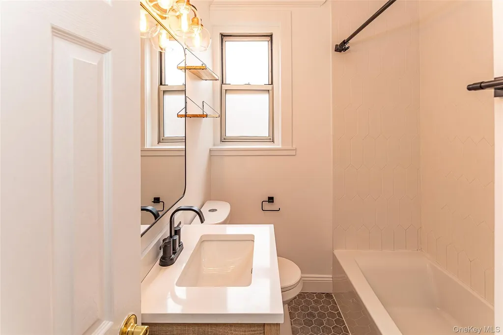 793 Palmer Road Bronxville NY 10708