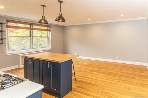 793 Palmer Road Bronxville NY 10708
