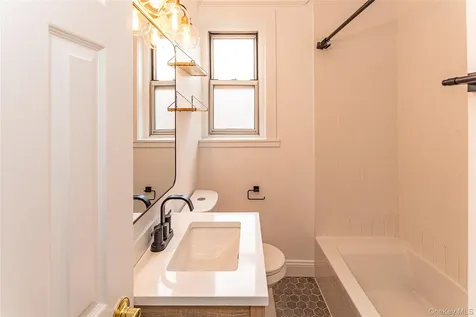 793 Palmer Road Bronxville NY 10708