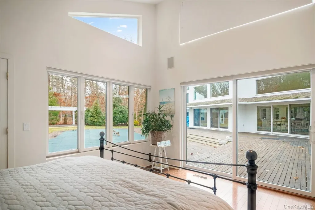 14 Indian Pipe Drive Quogue NY 11959